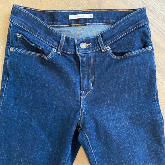 Levi’s Classic Boot Jean - Picture 3 of 9